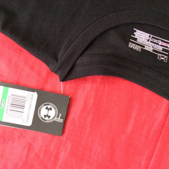 SOLD - Iron Man Under Armor T-Shirt Large (BNWT) - Picture 3 of 10